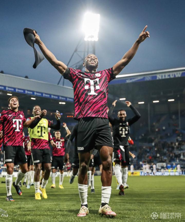 泛亚电竞官网 -皇家社会对巴黎圣日耳曼